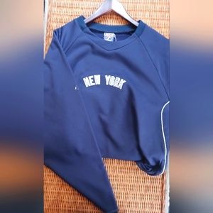 Retro Yankees pullover FINAL SALE!!